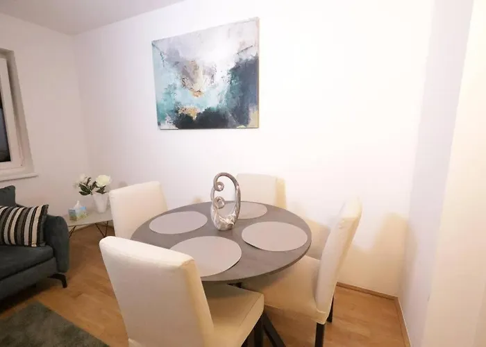 Daire Comfort Living - Buchengasse *